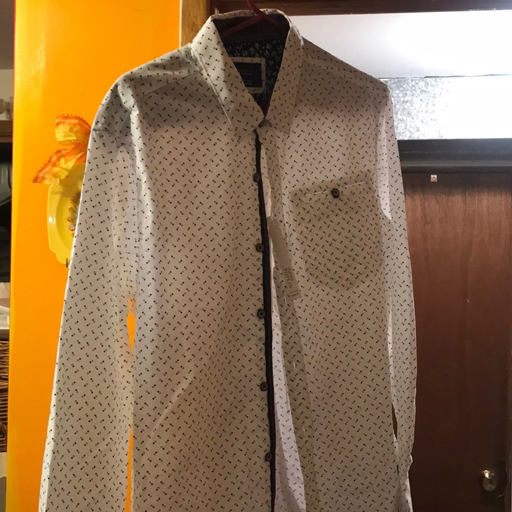 Shirt - Picture 4 of 4